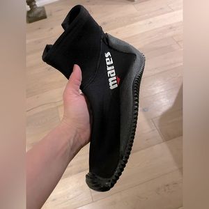 Mares scuba boots, 5mm, size 5